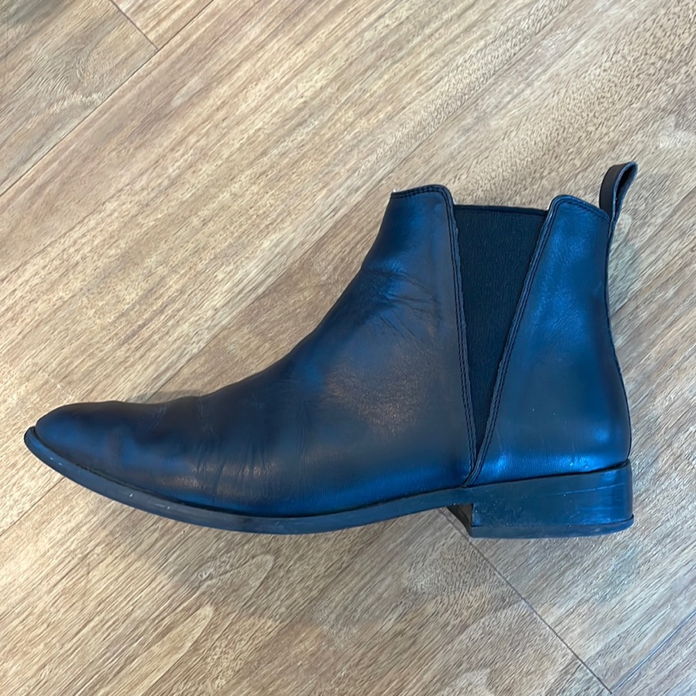 Nisolo All-Weather Classic Chelsea Boot